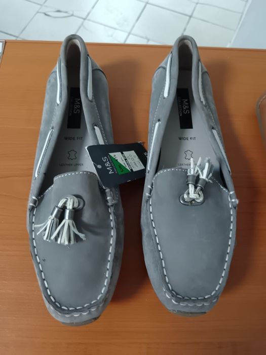 Vind  botine Next numărul 37