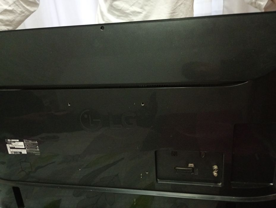 Vând Televizor Lg