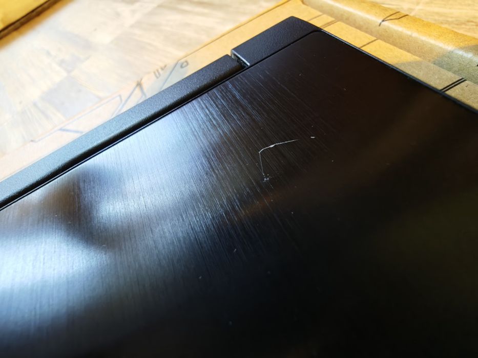 Продавам лаптоп MSI Thin GF63-12VE