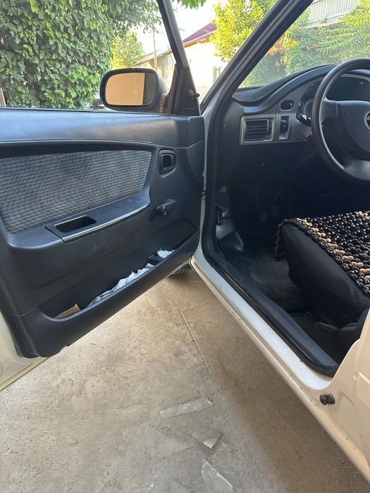 Nexia 2 sroʻchno sotiladi