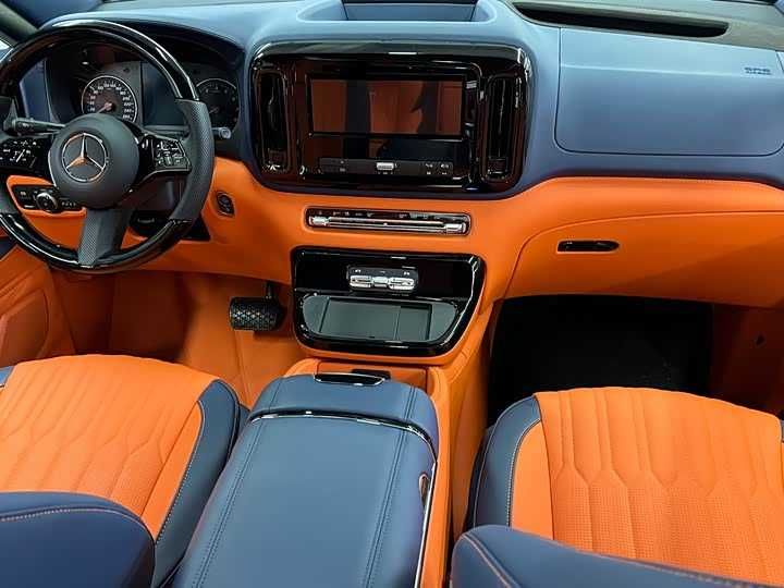 Mercedes Benz V-class V300L