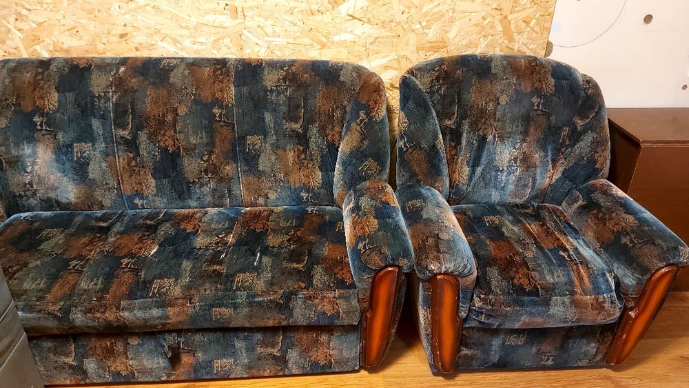 Продам диван угловой