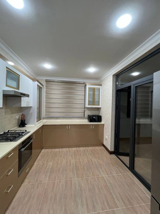 Сдаётся 4х комнатная квартира