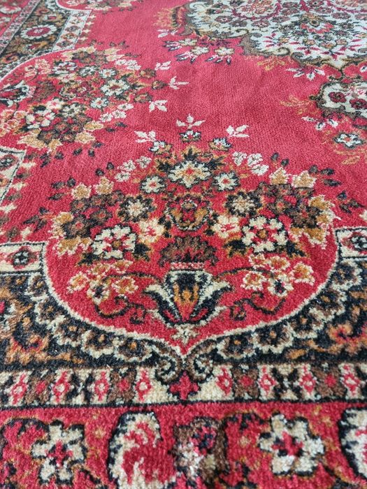 Чистый шерстяной ковёр