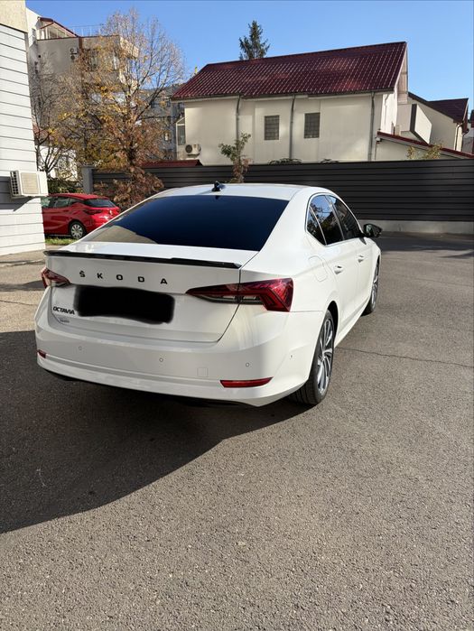SKODA Octavia 2021 — imagine 4