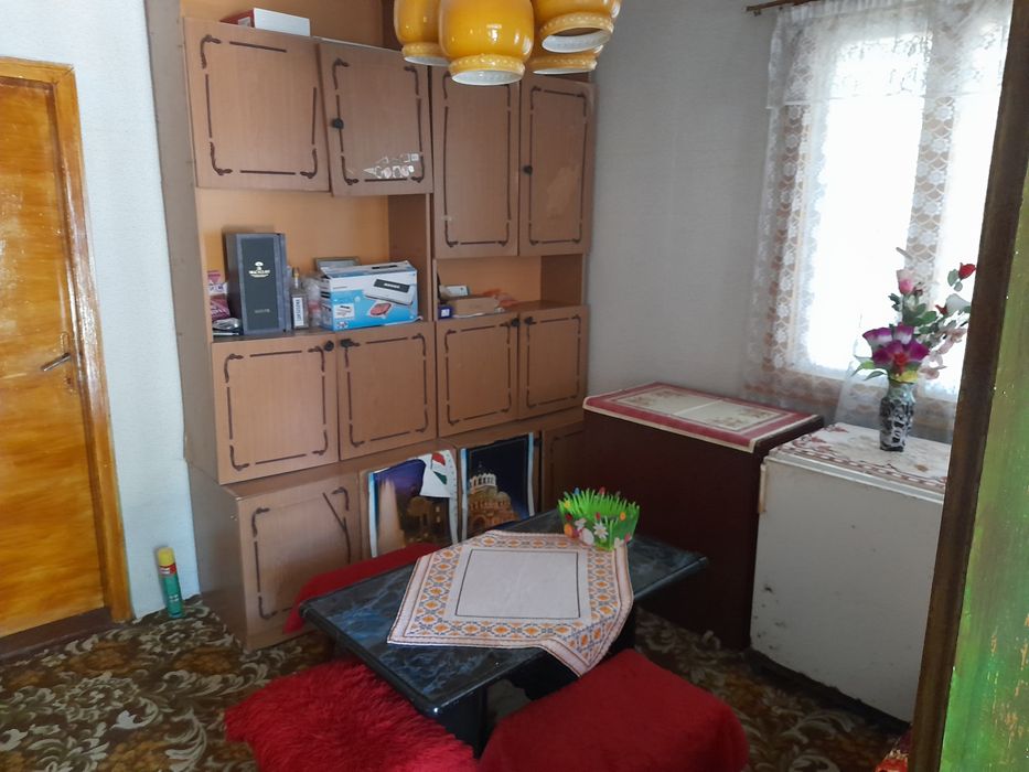 Продавам къща в с. Динковица