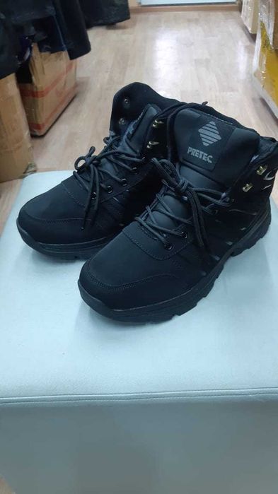 Кроссовки зимние