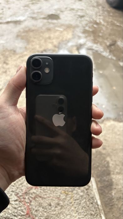 Продам Айфон 11 128гб