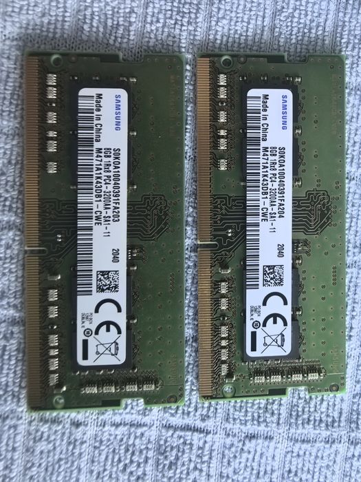 2 бр. - Samsung 8GB DDR4 за лаптоп