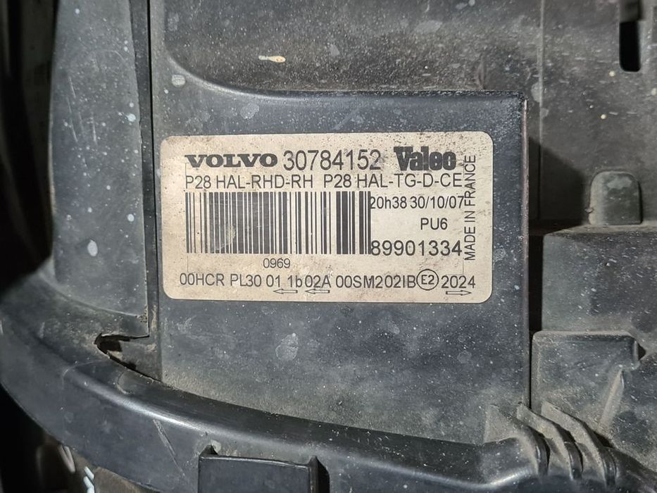 Far Dreapta Volvo XC90 Facelift 2002 - 2006 SUV 4 Usi (972) Fara xenon 30784152