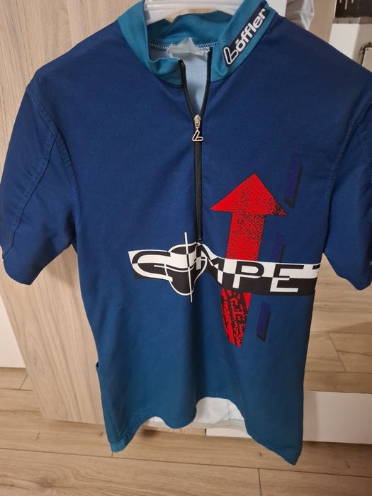 Vând tricou ciclism diferite culori și mărimi!