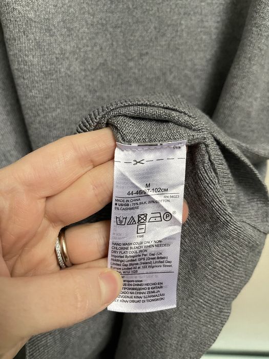 Pulover barbatesc, marime M, matase, nou