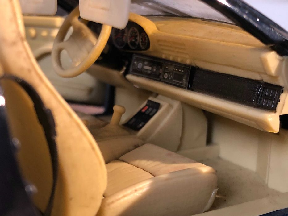 Колекционерско Porsche 911 Carrera Cabriolet