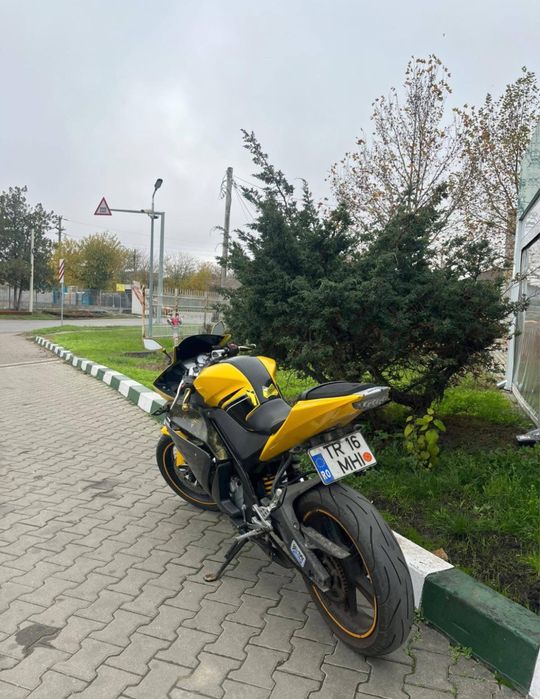 Yamaha yzf r125 gen1