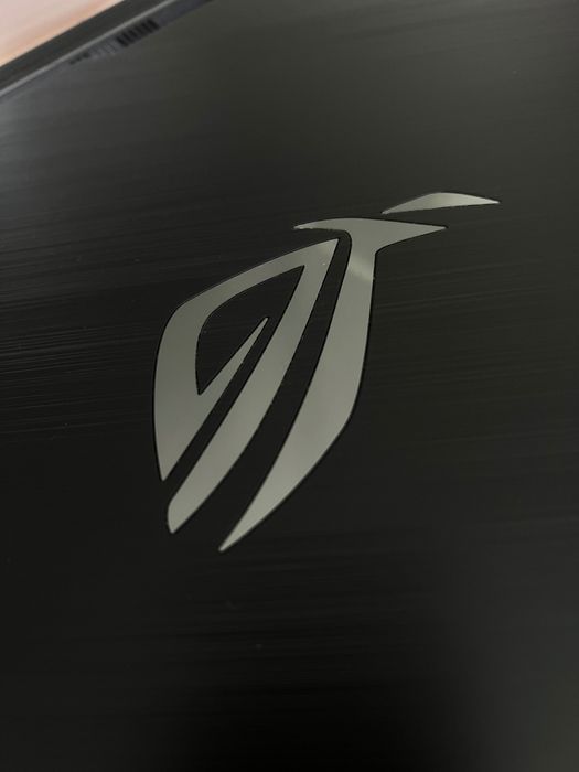 Ноутбук ASUS Rog Strix G512LW