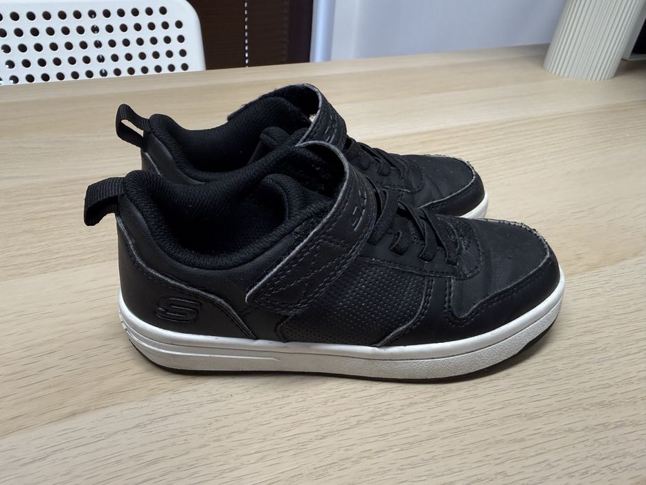 Детски кожени маратонки Skechers 28