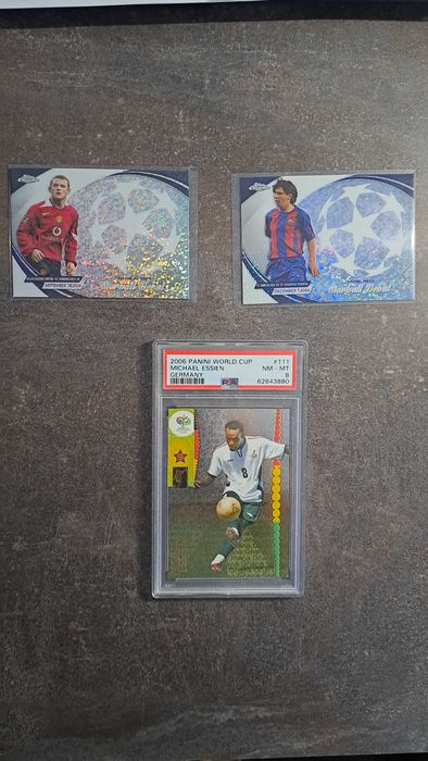 Cartonase cu fotbalisti numerotate,paralele,inserturi si rookie cards