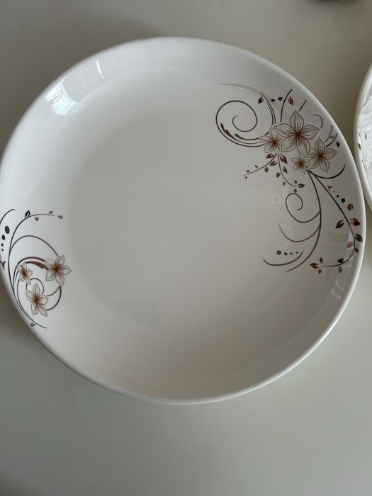 2 блюда, фарфор, в идеальном состоянии