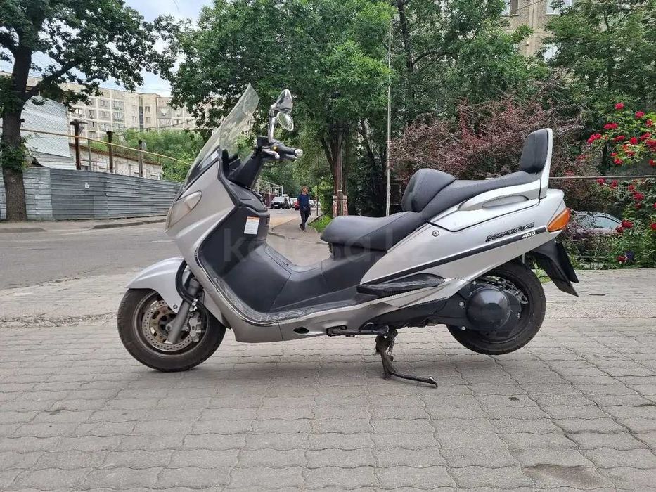 Suzuki Skywave 400