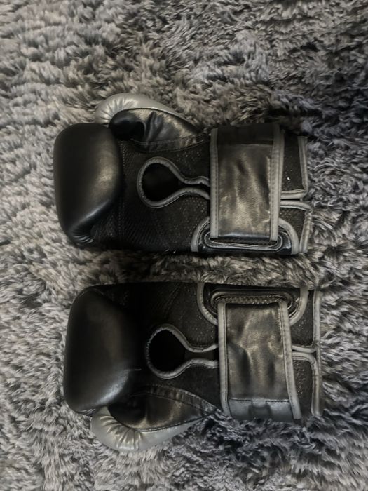 manusi de box everlast negre