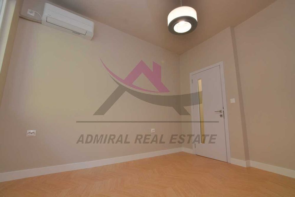 Продава се Тристаен апартамент в Варна, Гръцка махала - 109 кв.м за 3120 €/кв.м - Снимка #2