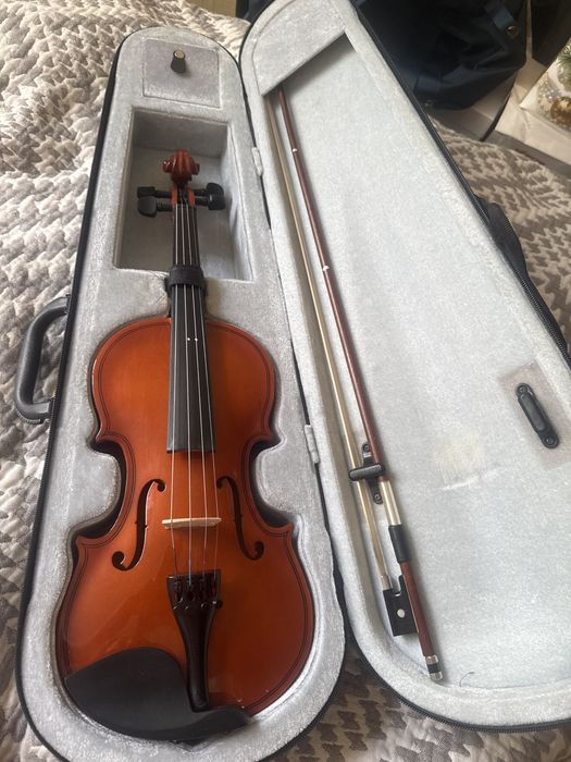 Продам Скрипку 1/2