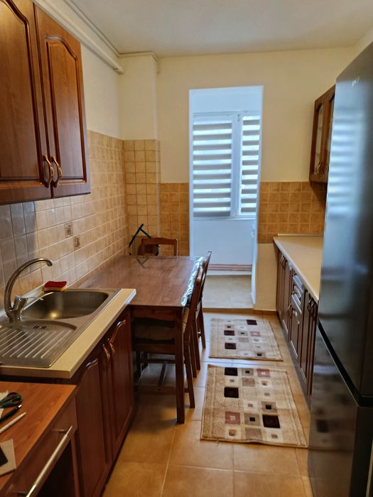 Proprietar închiriez apartament cu 3 camere Bld. Cetatii