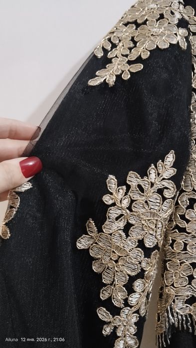 Платья на продажу, одевались один раз