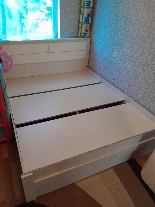 Продам двухспальнюю кровать