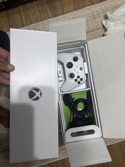 Xbox S 512 GB SSD  nou  negociabil
