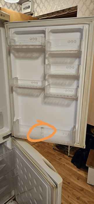 Холодильник бу срочно