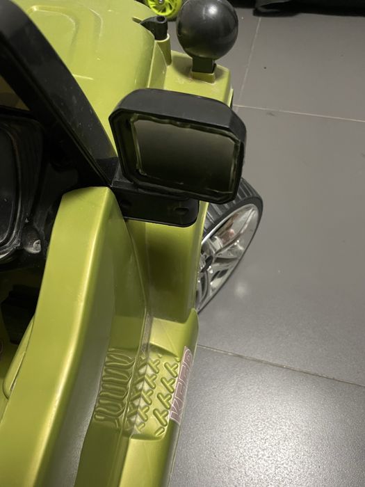 Детская электромашинкп