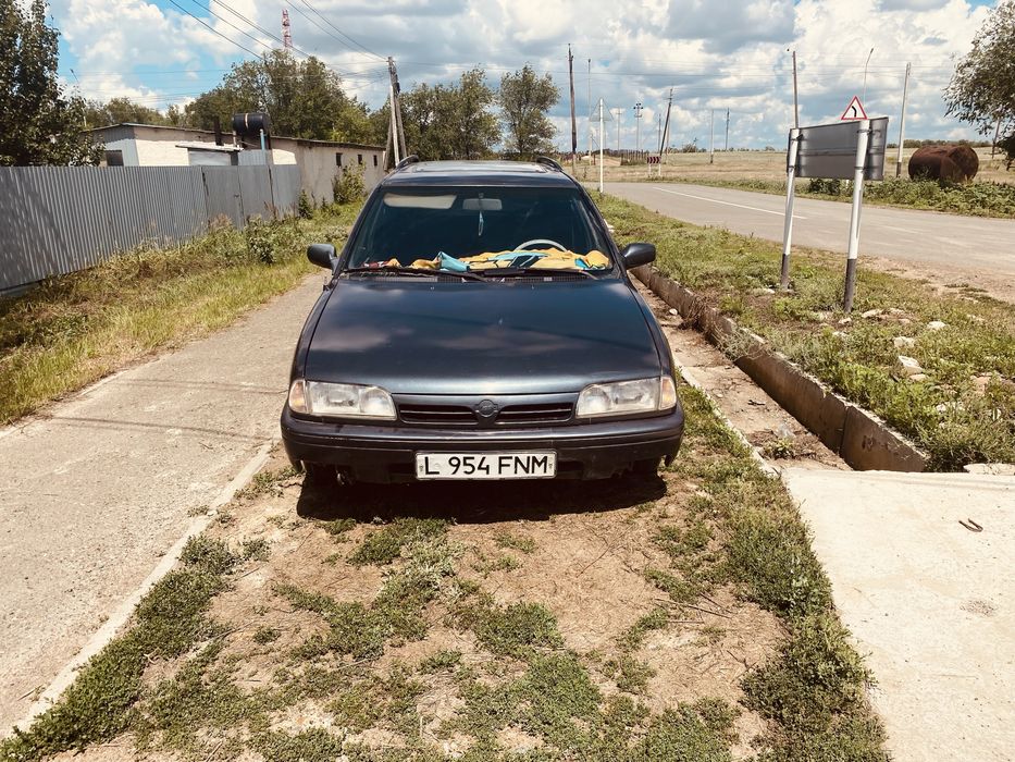 Продам нисан примера в хорошем состоянии