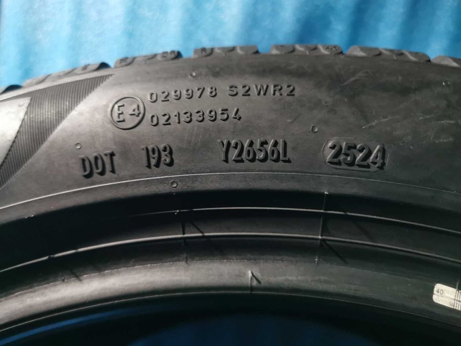 275/40 R19 pirelli m+s 4 bucati