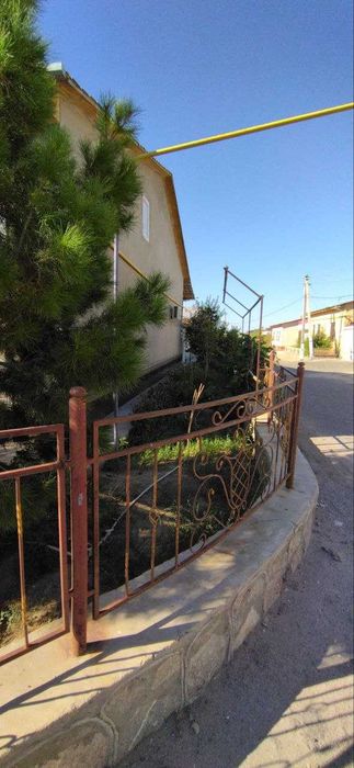 Hovli sotiladi qulay narxda