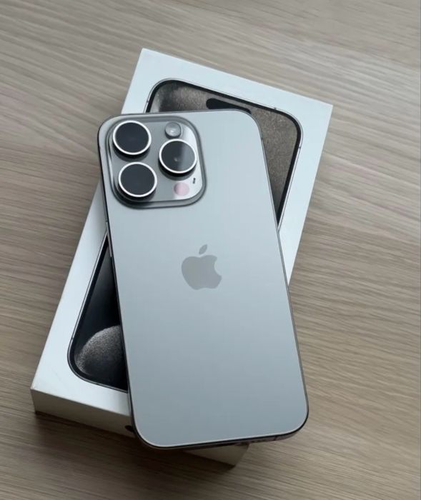 Айфон 15 Pro на 256