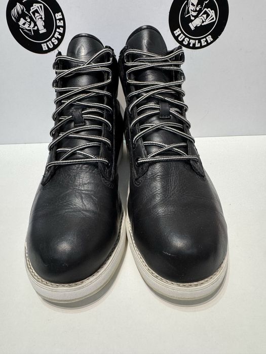 Боти ADIDAS .Номер 41.5