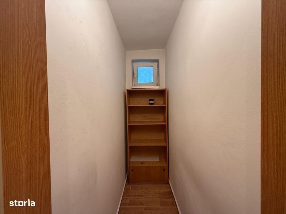 Apartament 4 camere de vânzare – zona Medicina, etaj 1, cu garaj înscr