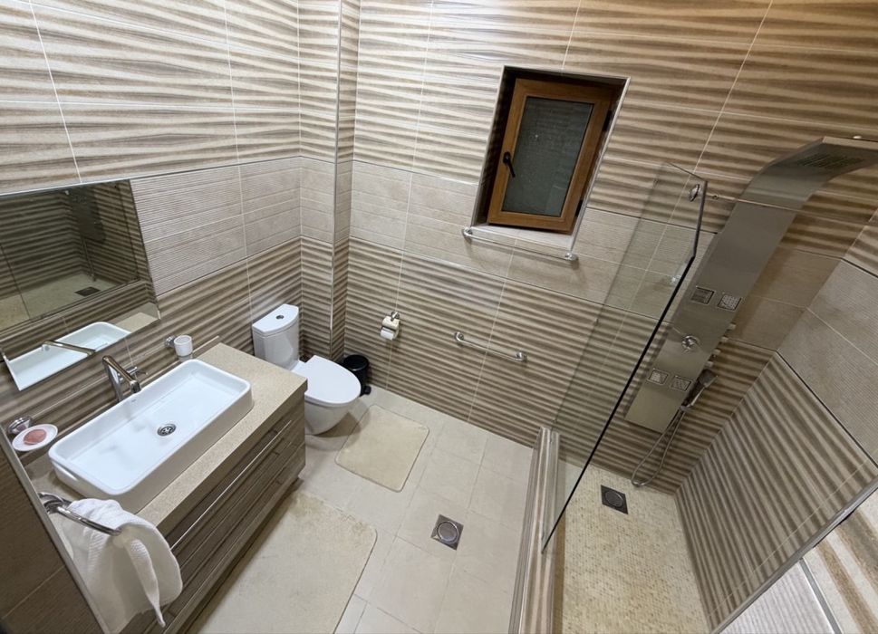 Продаётся СВОЯ 3/1/3 Юнусабад «Регистон» махалля новостройка