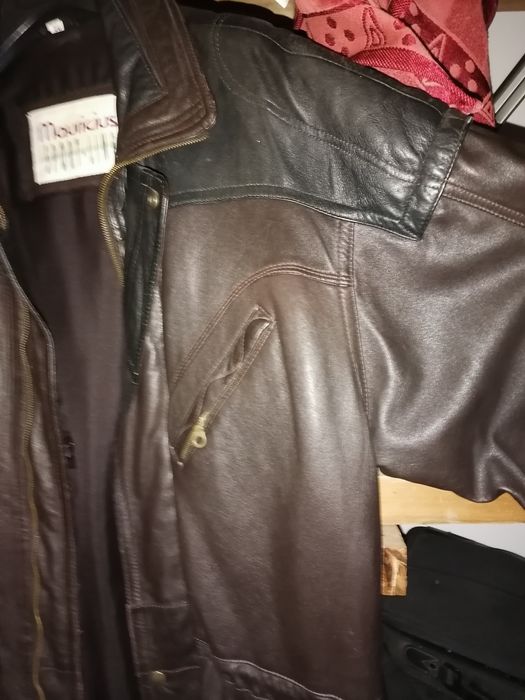 Haina din piele 56