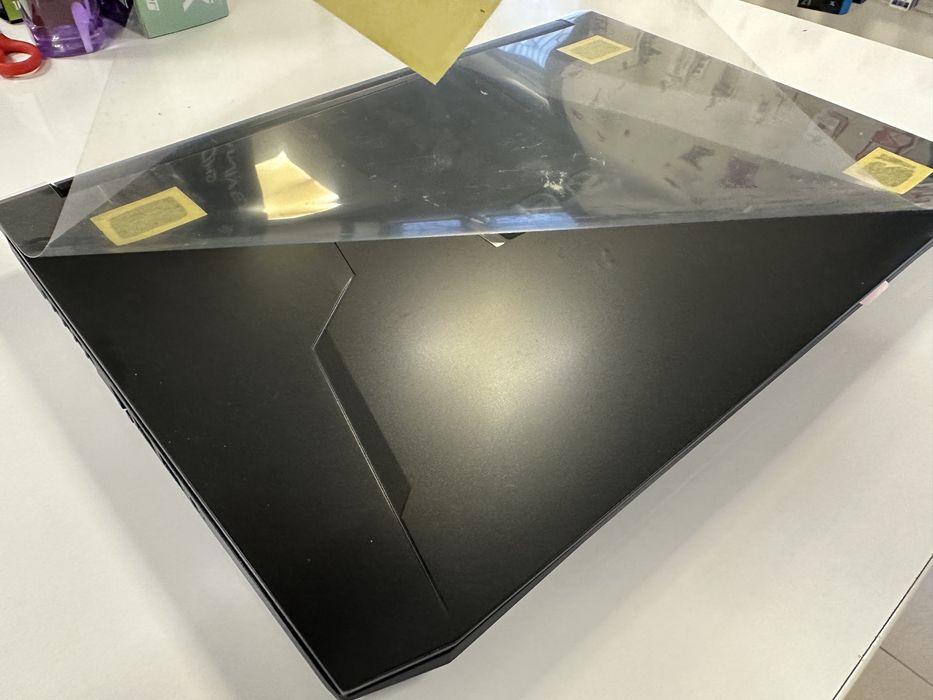 15.6” Acer Nitro 5 / Ryzen 5 4600H / 16GB RAM / 512GB SSD /GTX 1650 Ti