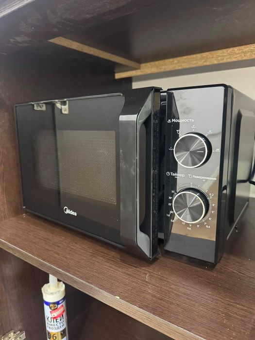 Микроволновая печь MIDEA MM 720 C2MV-B