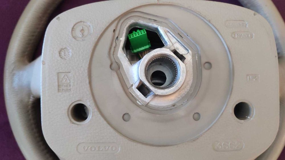 Волан + Airbag за VOLVO S80/V70/XC70; КРАЙНА цена