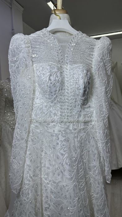 Продается свадебное платье новое