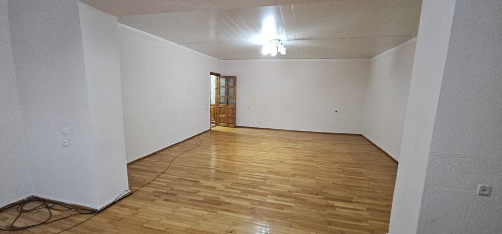 Банковский! Зал 6х6 .4 хона 140 м² чилонзор г9