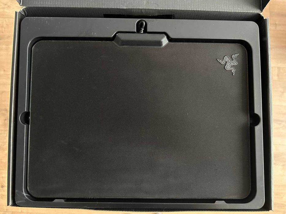 Коврик Razer Firefly