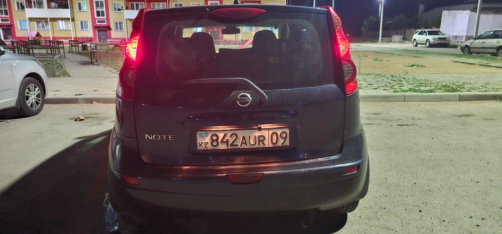 Продам nissan note e11 luxury