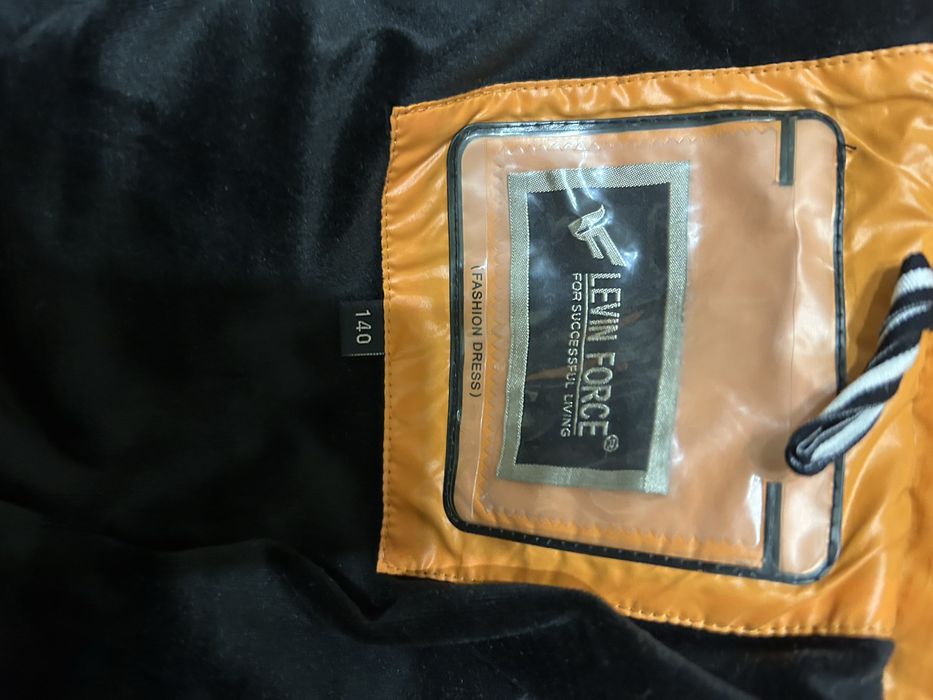 Пуховик ддя девочки 10-12 лет