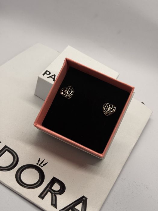 Пандора обеци Pandora