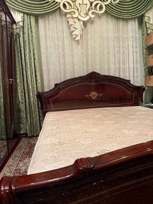 Mebel spalniy kravat komplekt